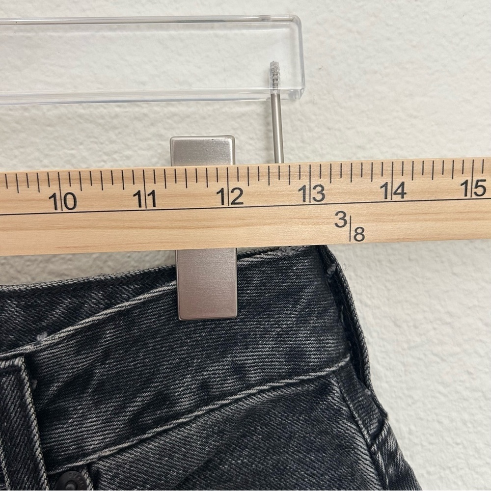 Everlane 90s Curvy Cheeky Black Denim Jean High Rise Straight Button Fly Size 29 - Picture 9 of 15